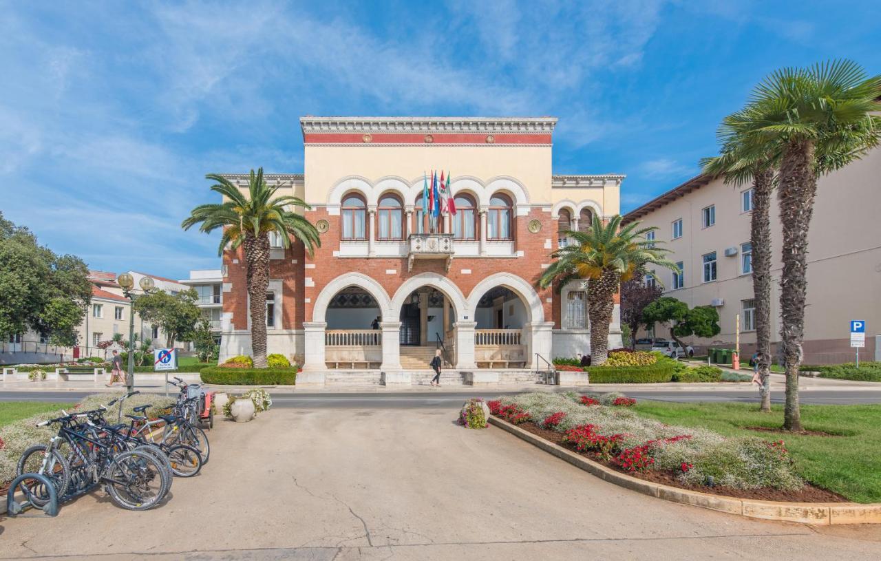 Alice Rooms Porec Exterior photo